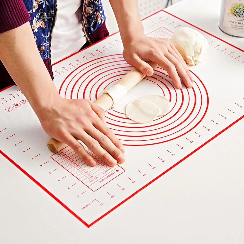 シリコーンベーキングマット混練パッド生地マットピザケーキ生地 - Camping Cooking Mat のレビューと価格